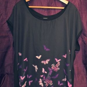Torrid- Scoop neck butterfly blouse- Size 1
